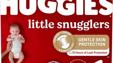 Huggies Little Snugglers Size 1 Diapers, 198 Count, for babies 8-14 lbs, with leak protection and wetness indicator