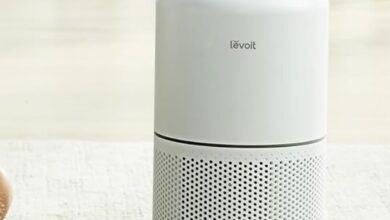 LEVOIT Core300-P Air Purifier with HEPA filter, covering 1095 ft², white model.